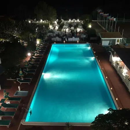 Hotel International